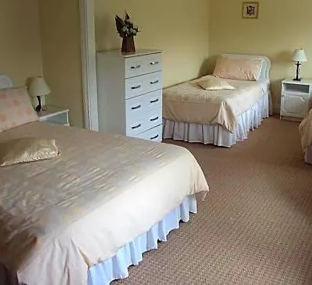 Bed & Breakfast Ryebrook House 4*